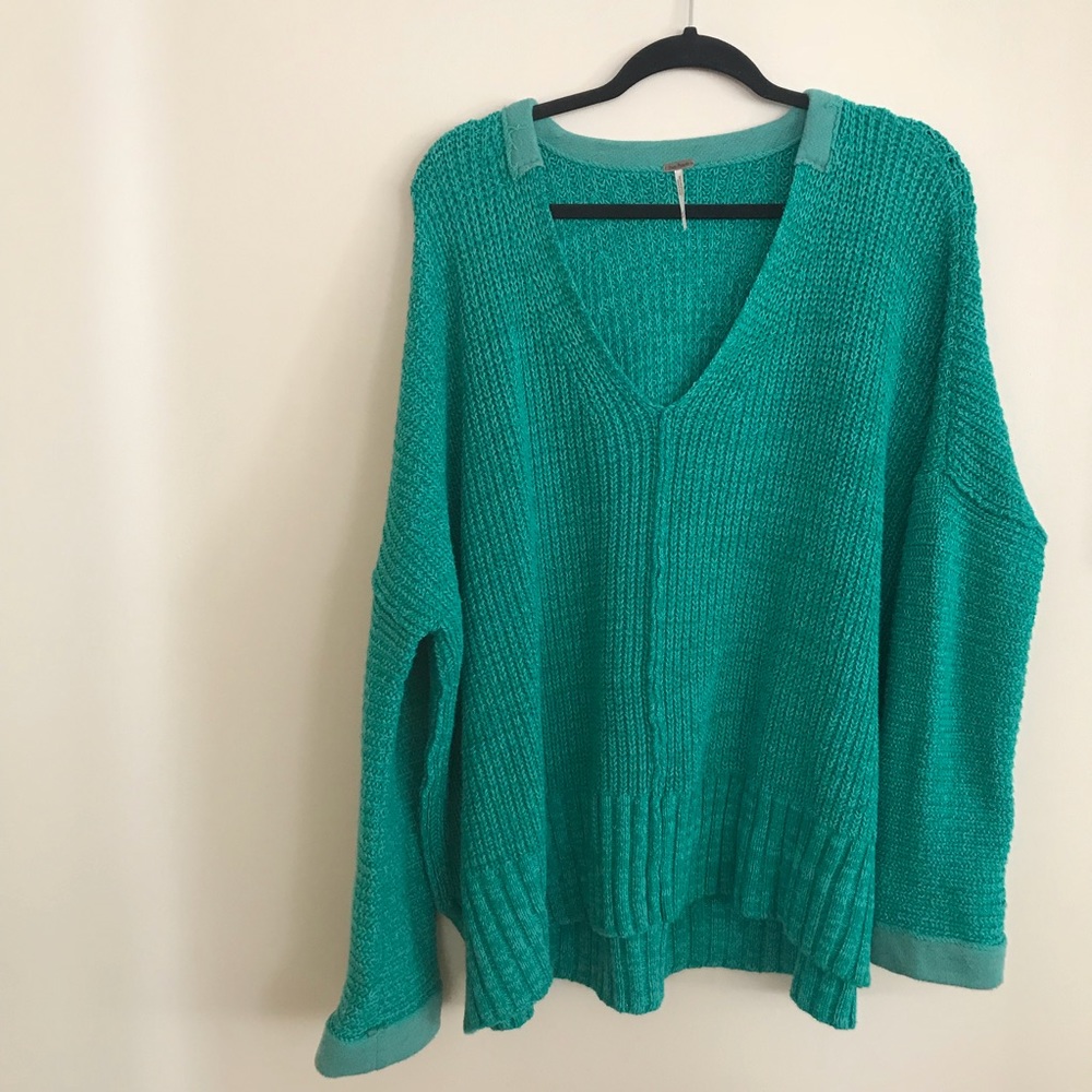 ❌SOLD❌ Free People Take Me Over V-Neck Sweater - Picture 4 of 5